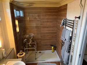 Photo 8- click for photo gallery